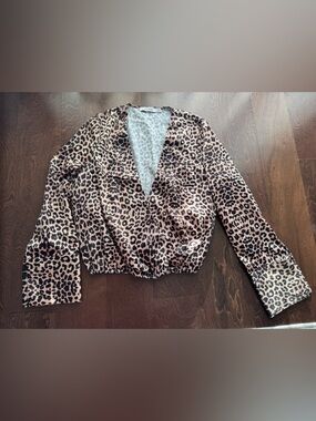 Leopard Print Silky Deep V Top - Black & Tan